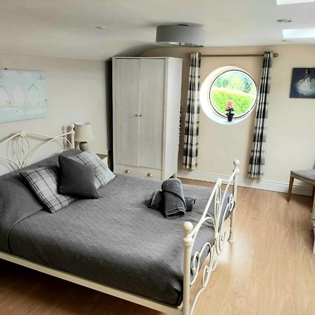 The Coach House Douglas Cork Esterno foto