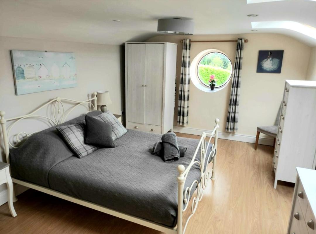 The Coach House Douglas Cork Esterno foto